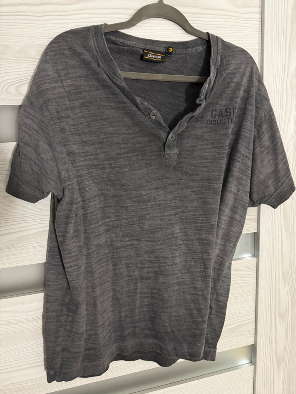 GAS Industries Men's Gray Short-Sleeve Henley Polo
